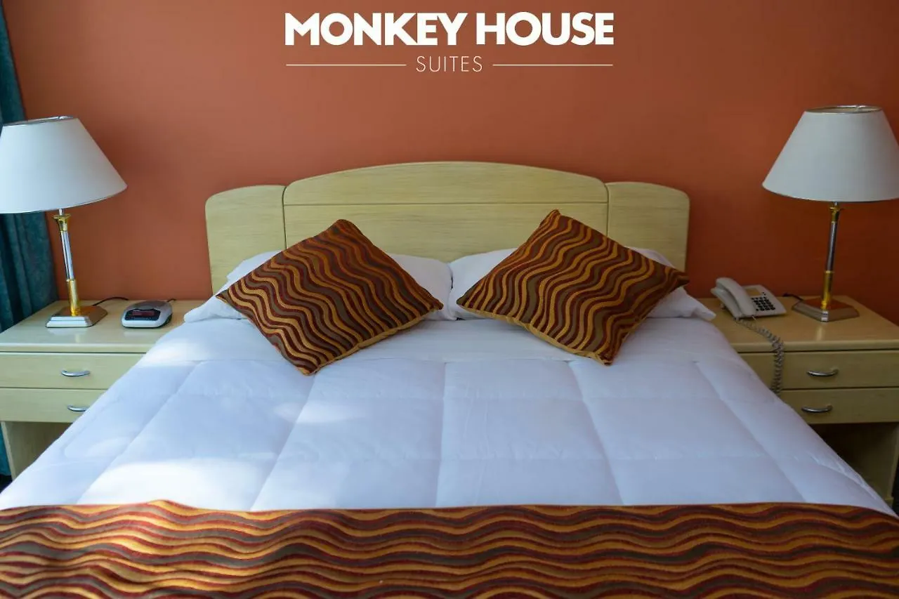Monkey House Suites キト
