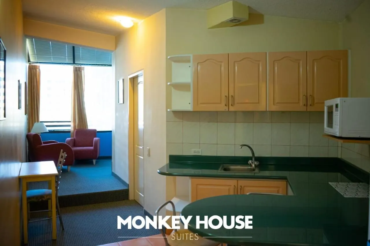 Monkey House Suites キト